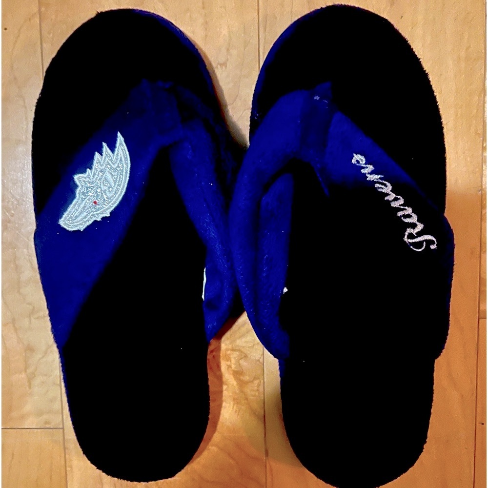 Baltimore Ravens Flip Flop Slippers, Never worn